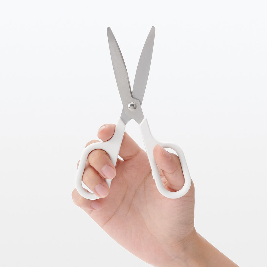 Non-stick scissors