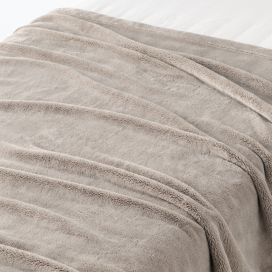 Warm Fibre Moisture Absorbent Thick Blanket 