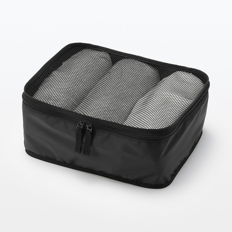 Polyester Travel Gusset Case