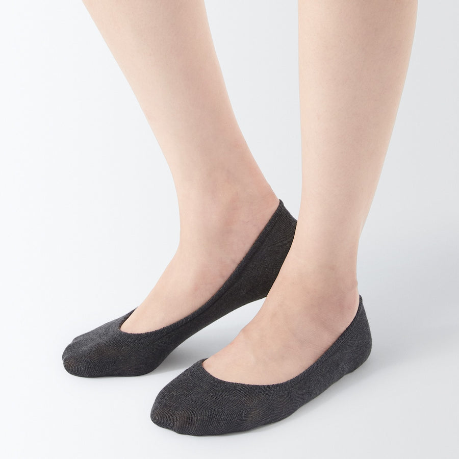 Non-Slip Wide Fit Cotton Blend No-Show Socks - Women