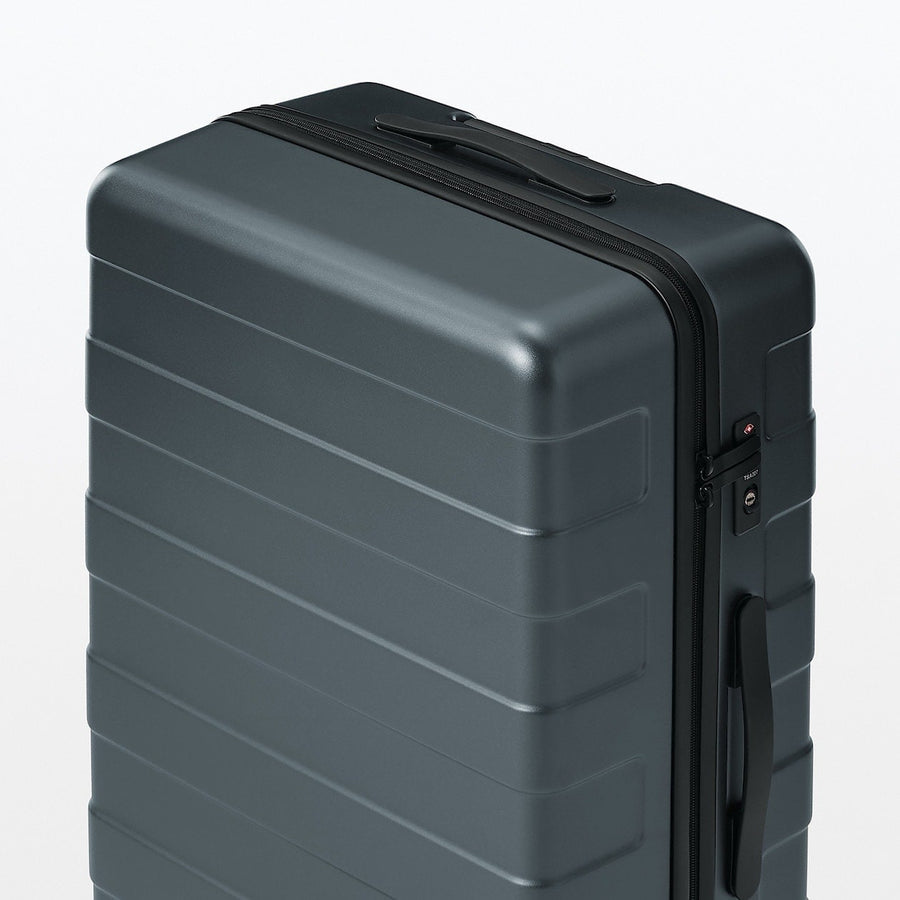 Hard Shell Suitcase - 75L (71.5cm)