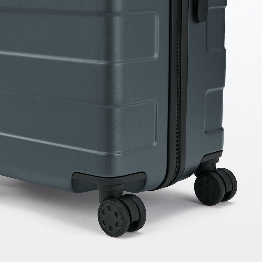 Hard Shell Suitcase - 75L (71.5cm)