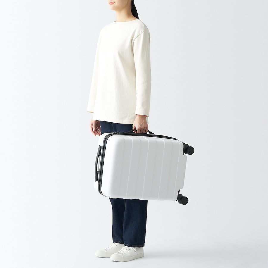 Hard Shell Suitcase - 36L (54cm)