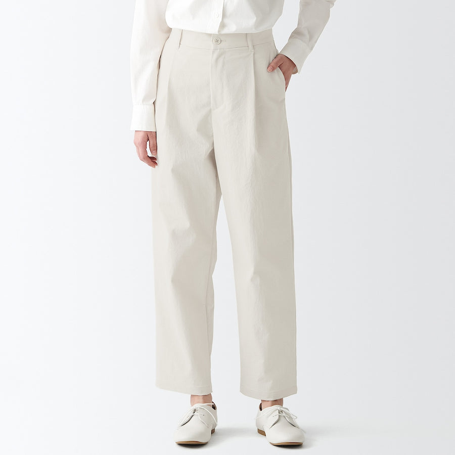 Water Repellent Chino Tuck Pants